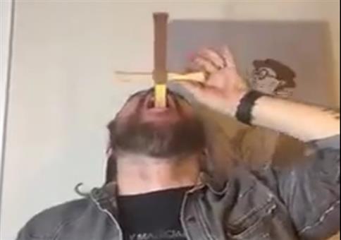 Das Schwertschlucker Geheimnis gelüftet