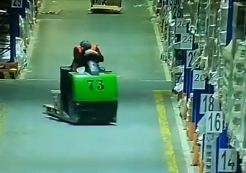 Der schlafende Lagerist