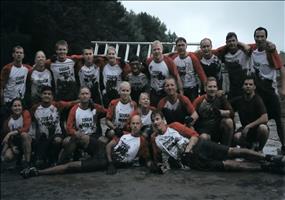 Gestärkt mit Currywurst für den Tough Mudder Hindernislauf