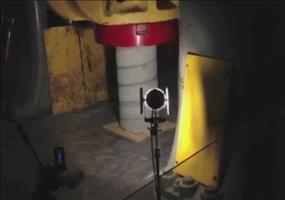 Beton durch Druck sprengen