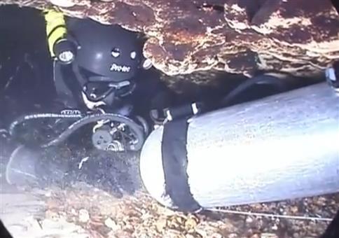 Als Höhlentaucher darfst du keine Platzangst haben