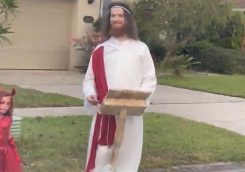 Jesus auf seiner Wolke unterwegs