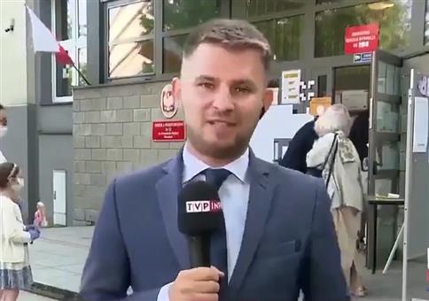 Durstig? Ah! Da steht ja Desinfektionsmittel!