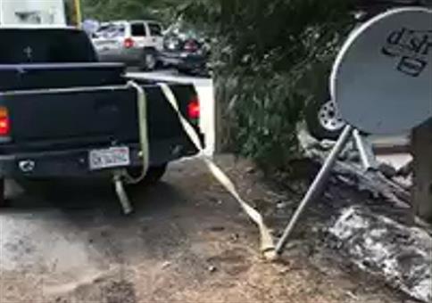 Das Satellitenschüssel Katapult