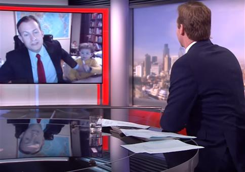 Wenn dich deine Kinder während des Live-Interviews nerven