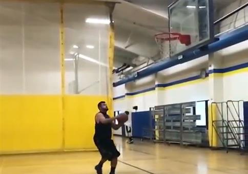 Richtig krasser Dunk