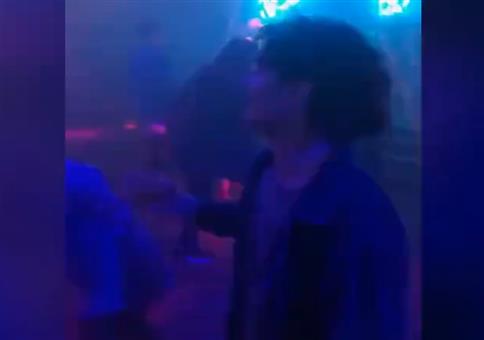 Die Erleuchtung im Club