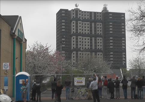 Sensationelle Gebäudesprengung - Videobombing Edition