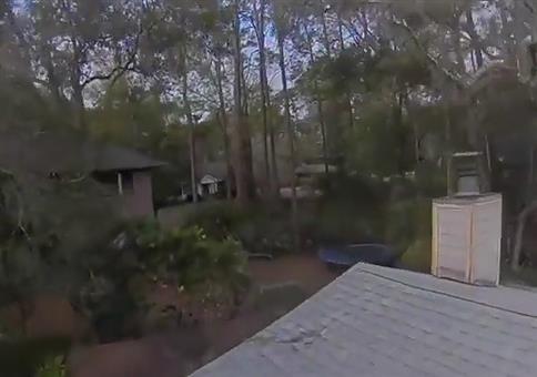 Mit der Drohne das Grundstück erkunden