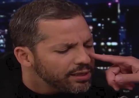 David Blaine macht komische Sachen