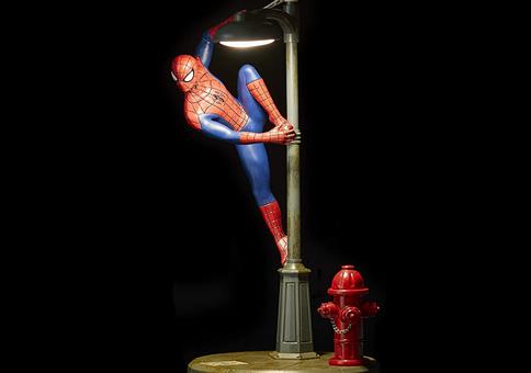 Eine verdammt coole Spider-Man Lampe