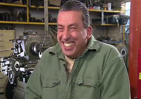 Michael Manousakis hat merkwürdige Hobbys