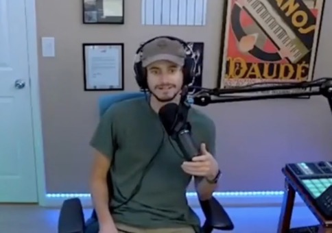 Überraschung am Klavier