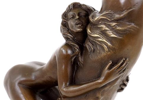 Wunderschöne Statue fürs Wohnzimmer