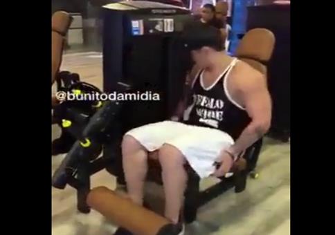 Hmmm... das sieht jetzt nicht allzu schwierig aus