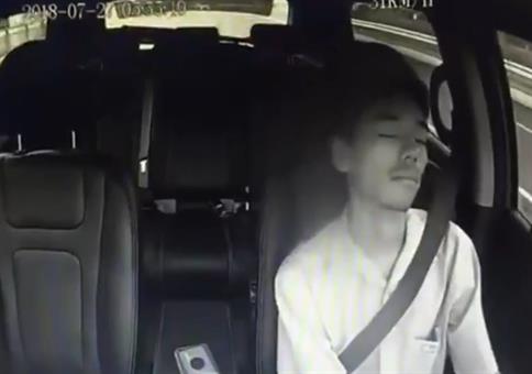 Stundenschlaf am Steuer