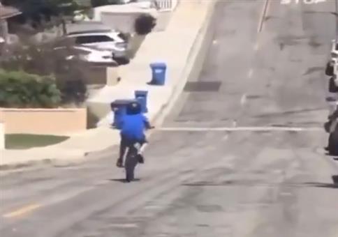 Wenn die Mülltonnen aus dem Nichts kommen