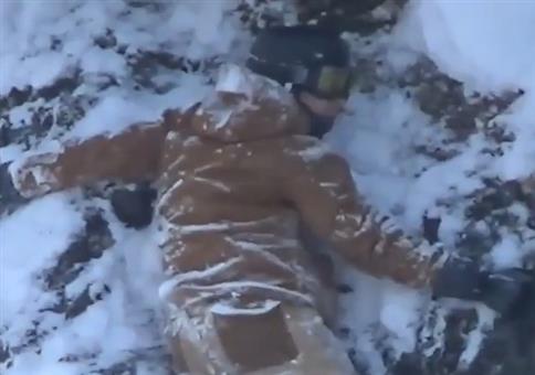 Am Berg auf Rettung warten