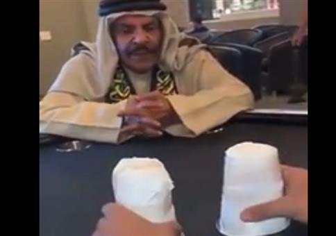 Hütchenspiel mit Mandarinen