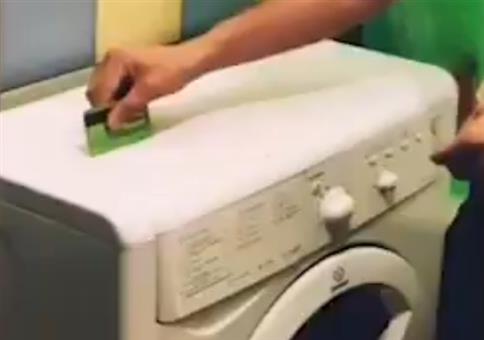 Ähm... ich wollte nur eben schnell Wäsche waschen