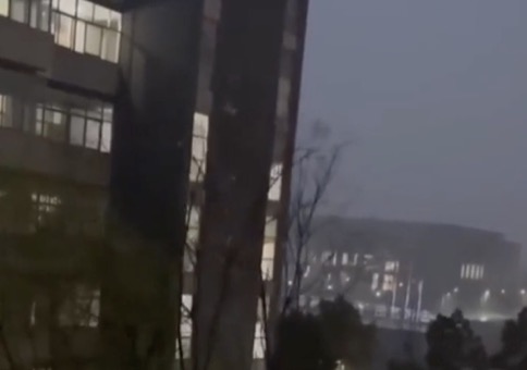 Obacht! Eine Windhose!