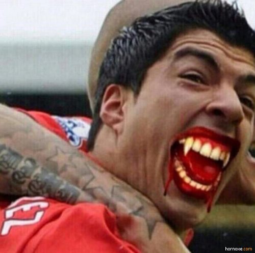Luis_Suarez_Bite_Meme_32
