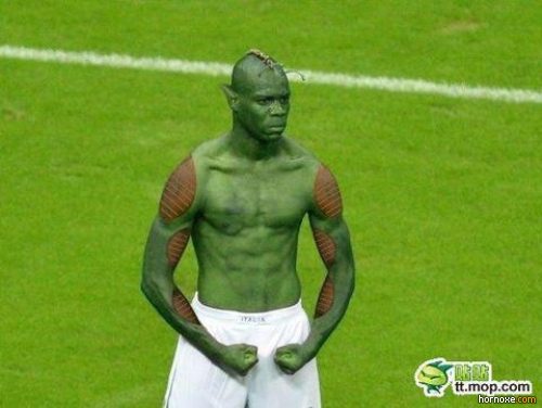 hornoxe.com_mario_balotelli_memes_018