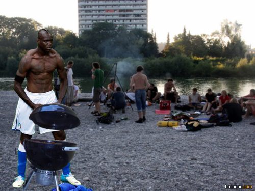 hornoxe.com_mario_balotelli_memes_079