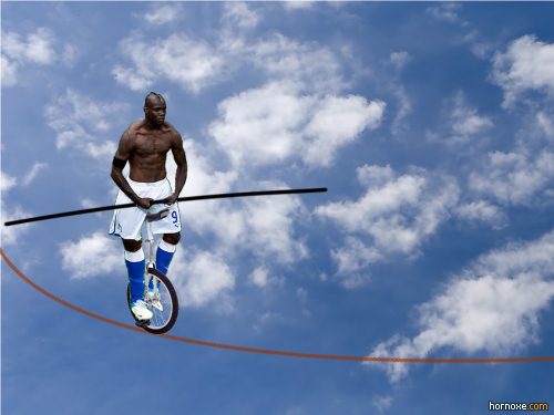 hornoxe.com_mario_balotelli_memes_085