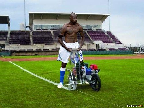 hornoxe.com_mario_balotelli_memes_088