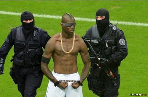 hornoxe.com_mario_balotelli_memes_149