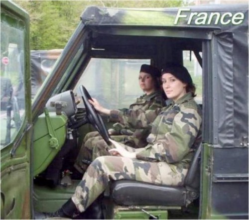 army_girls_from_around_the_world_32