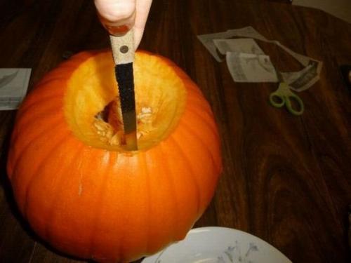 hornoxe.com_halloween_kuerbis_basteln_07