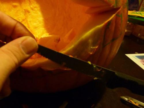 hornoxe.com_halloween_kuerbis_basteln_kannibale_16