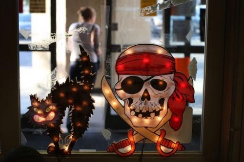 BURBANK, CA - OCTOBER 21:  A Halloween Adventure store, located in a defunct Circuit City consumer electronics store building, sells costumes, props and accessories for Halloween revelers on October 21, 2009 in Burbank, California. Shoppers are predicted to spend an average of $56.31 on holiday merchandise, down from $66.54 a year ago. That would bring the total Halloween spending to about $4.75 billion. Last year brought in $5.77 billion. Halloween Adventure is a national chain of temporary Halloween merchandise stores that open each year for the Halloween buying season.  (Photo by David McNew/ Getty Images)