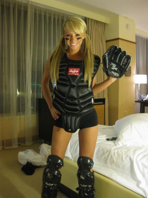 halloween_sara_jean_underwood_23