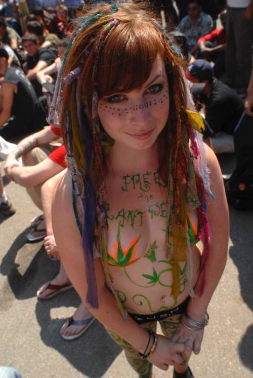 horni_babes100_red_30