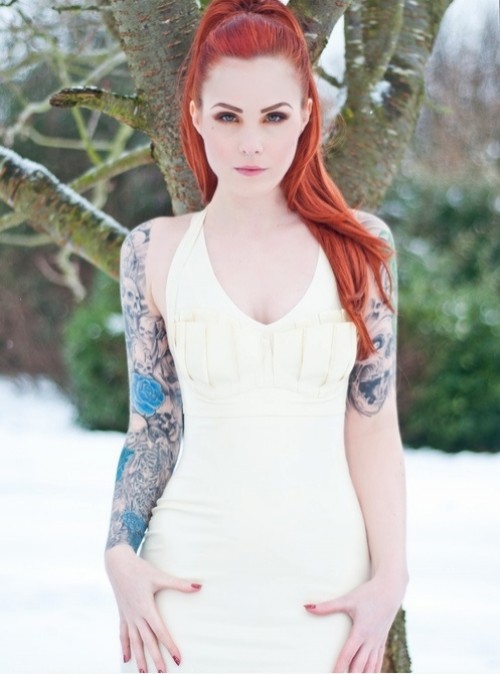 horni_babes110_red_06