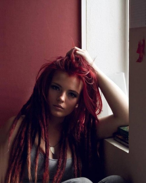 horni_babes110_red_36