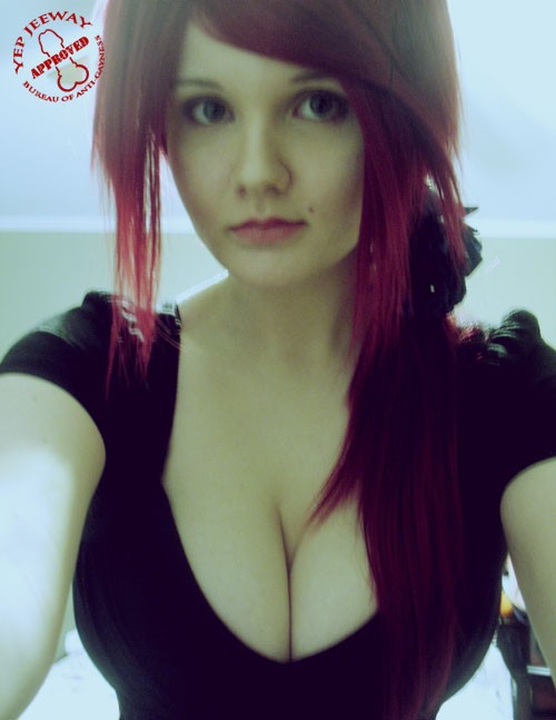 horni_babes11_red_24