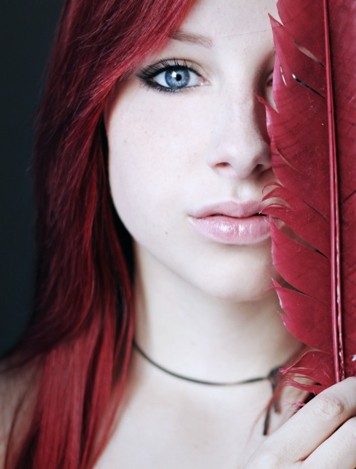 horni_babes11_red_29