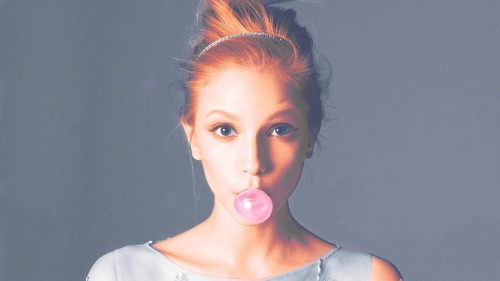 horni_babes120_red_05