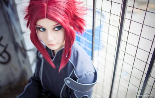 horni_babes160_red_04