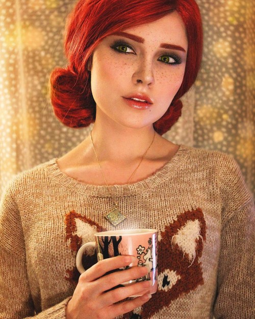 horni_babes220_red_02