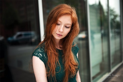 horni_babes220_red_07