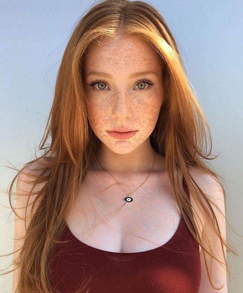 horni_babes260_red_23