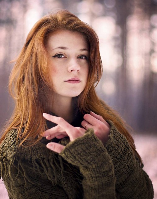 horni_babes280_red_34