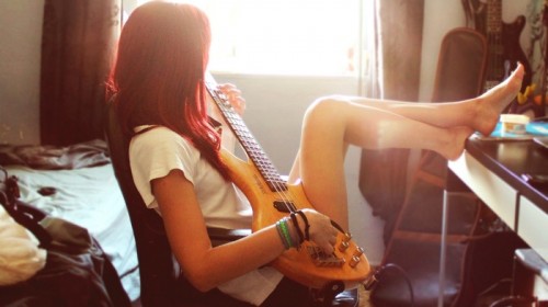 horni_babes290_red_01