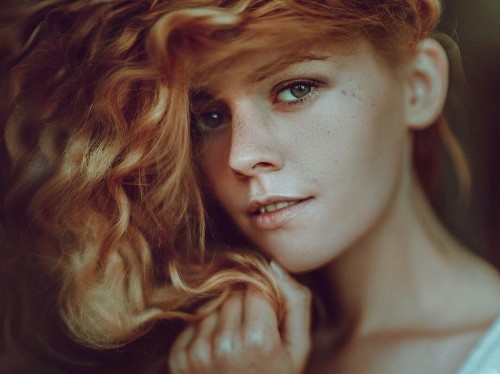 horni_babes300_red_10