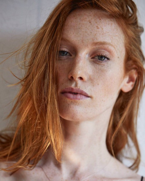 horni_babes300_red_25